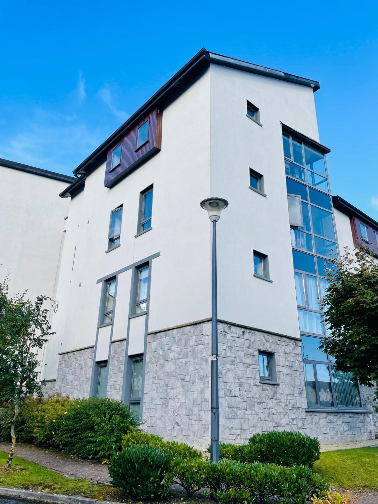 A Room In Central Park Apts Carrick-on-Shannon Экстерьер фото